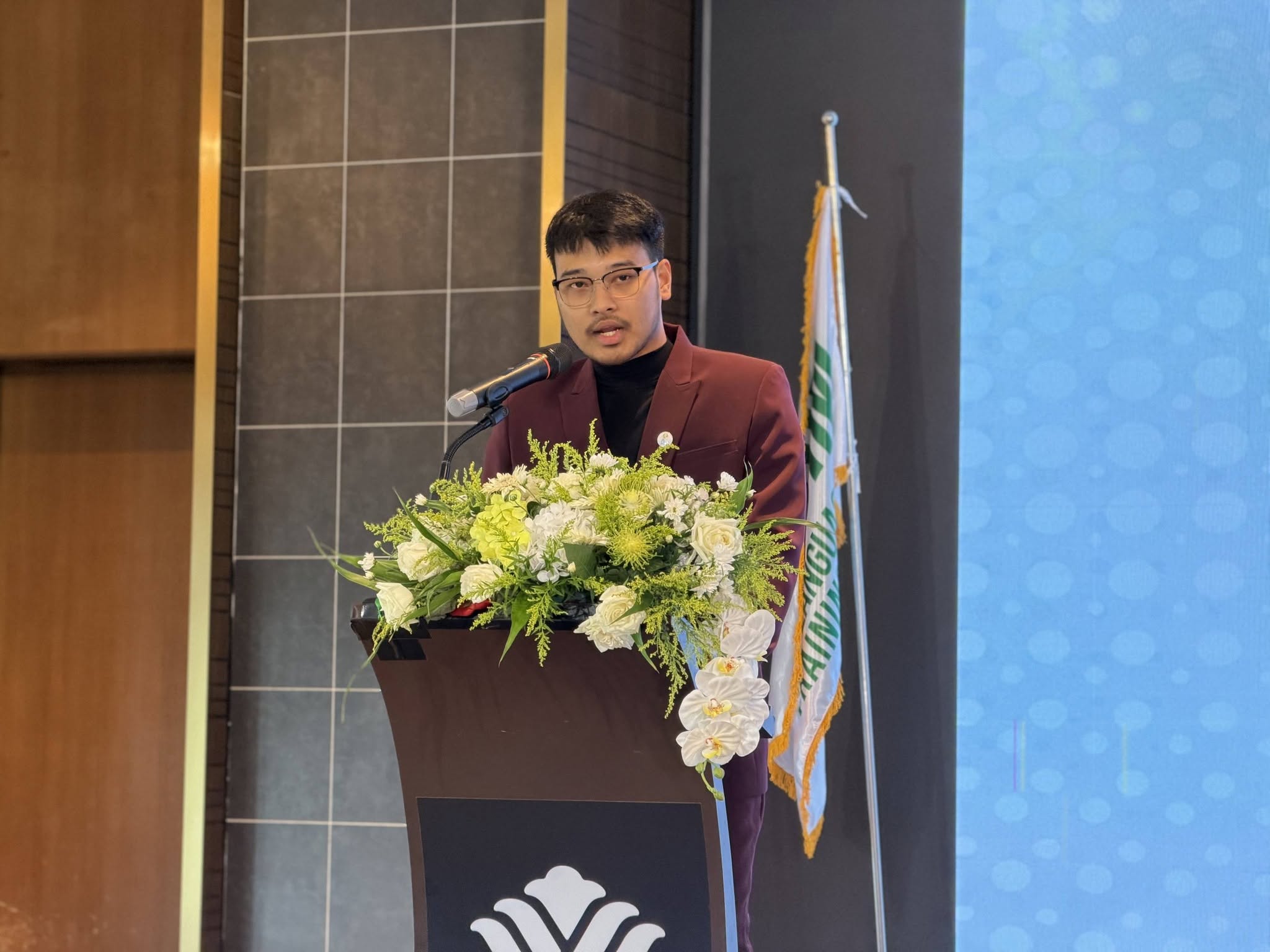 𝐁𝐈𝐌 𝐋𝐚𝐧𝐠𝐮𝐚𝐠𝐞 𝐚𝐧𝐝 𝐓𝐫𝐚𝐢𝐧𝐢𝐧𝐠 𝐂𝐞𝐧𝐭𝐞𝐫 တည်ထောင်သူ အဖွဲ့ဝင်နှင့် မန်နေဂျာဖြစ်သူ ဆရာ ကောင်းမြတ်ရွှေမှ အခမ်းအနား ဖွင့်လှစ်ခြင်း